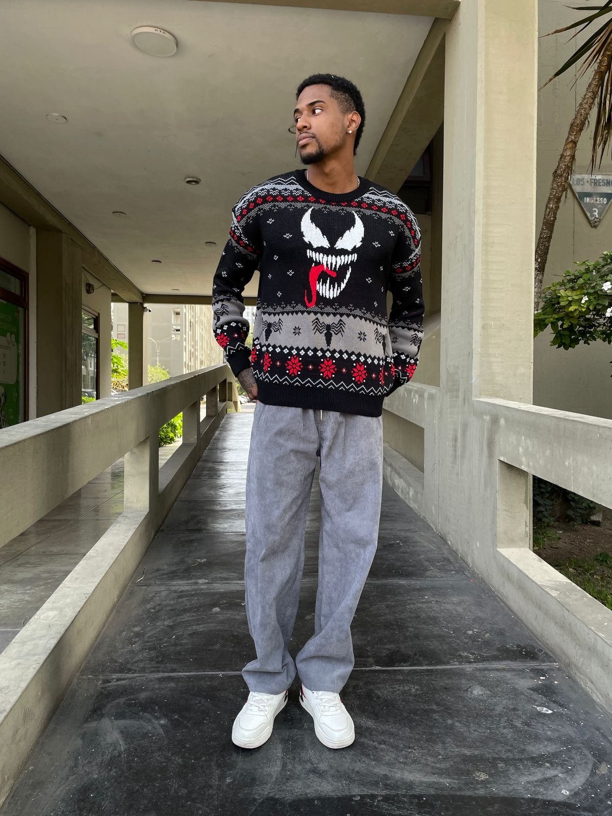 CHOMPA VENOM - Imagen 4